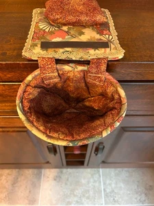 Custom Made Needlework Pouch for threads disposal with pin cushion & magnet - Picture 1 of 4