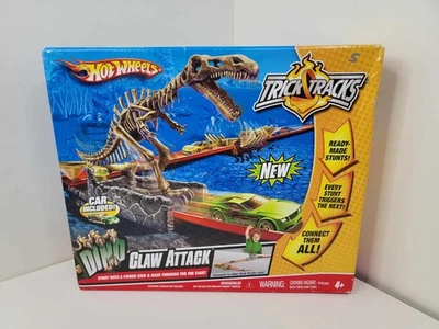 2008 Hot Wheels Trick Tracks Dino Claw Attack NEW - Image 1 of 4