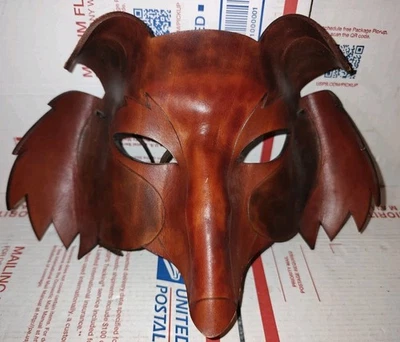 Máscara de cuero pintada a mano perro zorro elfo hecha en Italia Halloween renacimiento  Foto 1 de 3