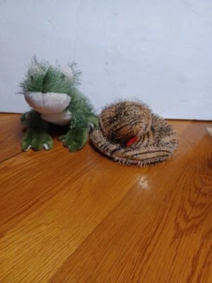 Webkins Fuzzy Frog & Snake Green Fuzzy Frog, Brown Striped Fuzzy Snake - Image 1 of 4