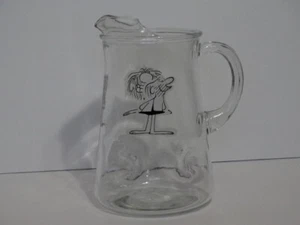 BC Comics 76 oz Pinched Glass Pitcher with Ice Lip - Picture 1 of 3