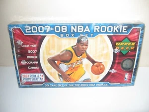 07-08 Mazo Superior NBA Novato Box Set Fábrica Durant Young Horford Noah - ¡SELLADO! - Imagen 1 de 1
