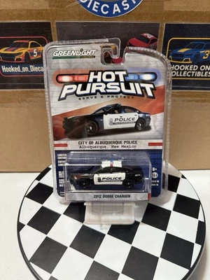 Cargador Dodge 2012 Hot Pursuit City of Albuquerque Police 1/64 diecast serie 16 Foto 1 de 4