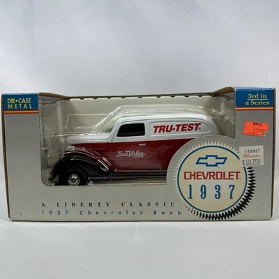 Banco de vehículos diecast SpecCast 1:25 - Tru-Test 1937 Chevrolet Van Foto 1 de 4