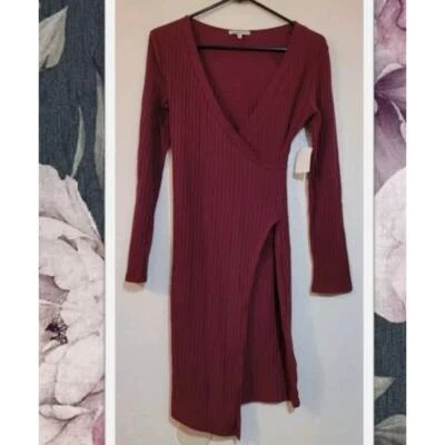 NUEVO Vestido Suéter Charlotte Russe Rojo Tejido Para Mujer Talla Pequeña Vaina  Foto 1 de 4