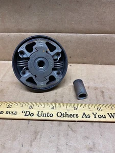 Conjunto de embrague completo usado OEM de una recortadora de cuerdas Stihl FS46 - Imagen 1 de 5