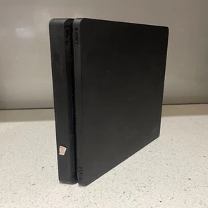 Sony PlayStation 4 PS4 500GB Slim Console Black CUH-2116A /DO - Picture 1 of 9