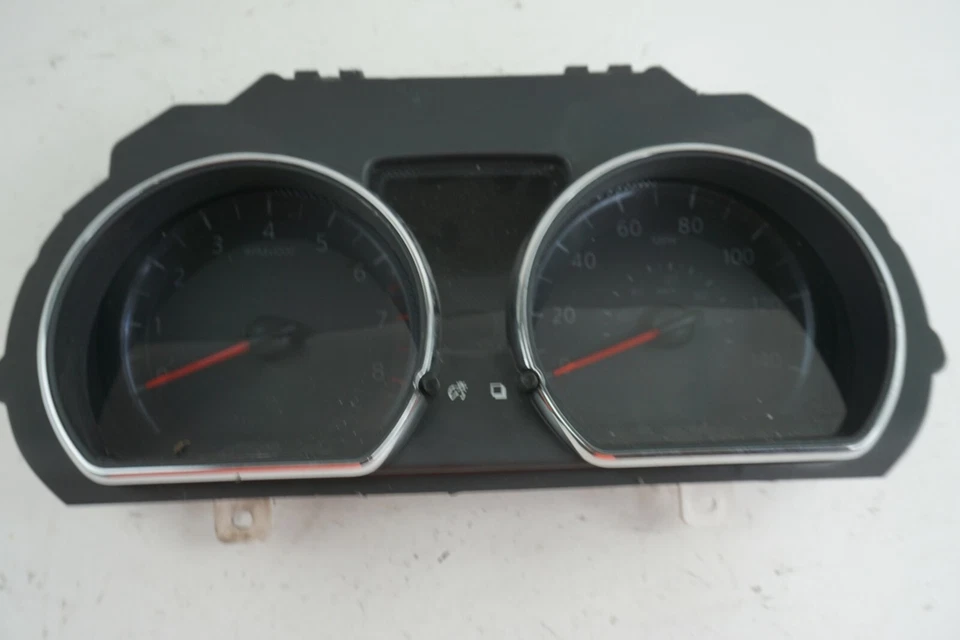 Nissan Versa 2014 velocímetro calibre grupo fabricante de equipos originales  Foto 1 de 4