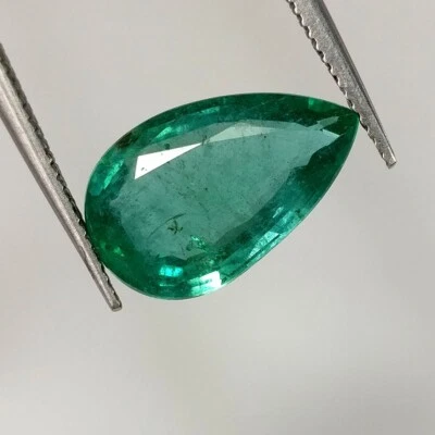3.35ct Natural Emerald pear shape nice green good luster Zambian mine collection - Image 1 of 4