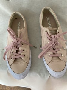 peach leather converse