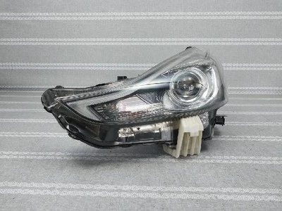 Faro halógeno izquierdo Toyota Prius V Hybrid VVT-I 2015 +3JM Foto 1 de 4