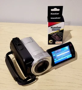 Sony DCR-SR45 Handycam Digital Video Camcorder 40x/30GB With New Battery Charger - Picture 1 of 9