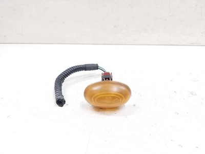 Frecce laterali anteriori sinistra Chrysler PT Cruiser 2004 E110932 VLU39817 - Immagine 1 di 3