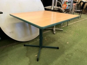 Square Table 900X900 Green Metal Base for Cafe Restaurant Alfresco - Picture 1 of 3