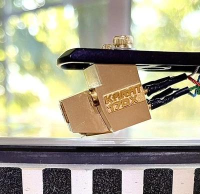 Dynavector KARAT 17DX MC Cartridge, Micro-Ridge Stylus on diamond Cantilever - Image 1 of 4