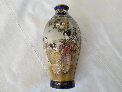 ANCIEN VASE CÉRAMIQUE JAPONAISE SATSUMA MEIJI BLEU COBALT signé - Photo 1/4