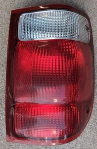 2000-2005 Ford Ranger OEM Rear Brake Tail Light Assembly DRIVER SIDE - Bild 1 von 5