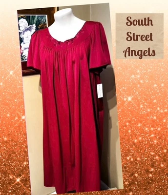 MISS ELAINE ~ DARK CHERRY RED ~  FLORAL EMBROIDERED TRICOT SHORT NIGHTGOWN ~ XL - Image 1 of 4