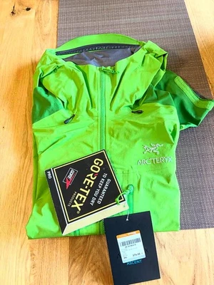 ARCTERYX ALPHA AR Gore Tex PRO Jacke Hardshell XXL grün 3 Lagen Laminat NEU - Bild 1 von 2