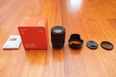 Sony 18-135mm F3.5-5.6 OSS Lens SEL18135 for E-Mount (Mint Condition) - image 1 of 4