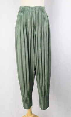 PLEATS PLEASE Green Pants ISSEY MIYAKE 238 9797 - Image 1 of 4