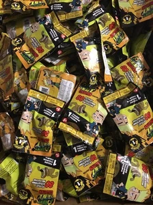 Johnny Test Series 1 Collectible Figurines, LOT Of 20 Blind Packs To Collect - Picture 1 of 3