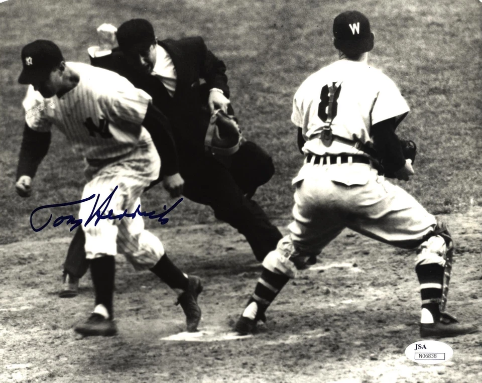 TOMMY HENRICH SIGNED 8x10 PHOTO YANKEES OLD RELIABLE NY SPORTS SHOW JSA AUTO COA - Image 1 of 1