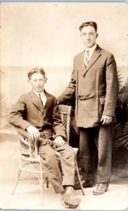 Retrato familiar BROTHERS RPPC - Postal - Imagen 1 de 2