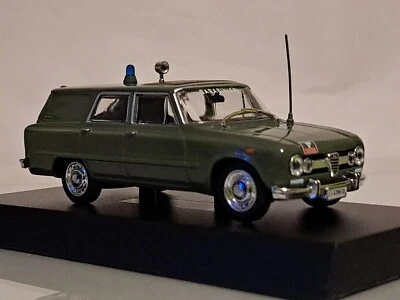 Coche clásico escala 1:43 Alfa Romeo Giulia 1600 Furgonata 1972 modelo diecast  Foto 1 de 4