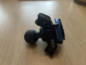 Quad lock vibration dampener And Ball Adapter - Photo 1 sur 3