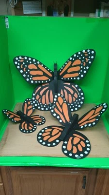 Wooden Butterfly Set / Set Of 3 Color 🍊 Orange. Butterfly Set Of 3 - Image 1 of 4