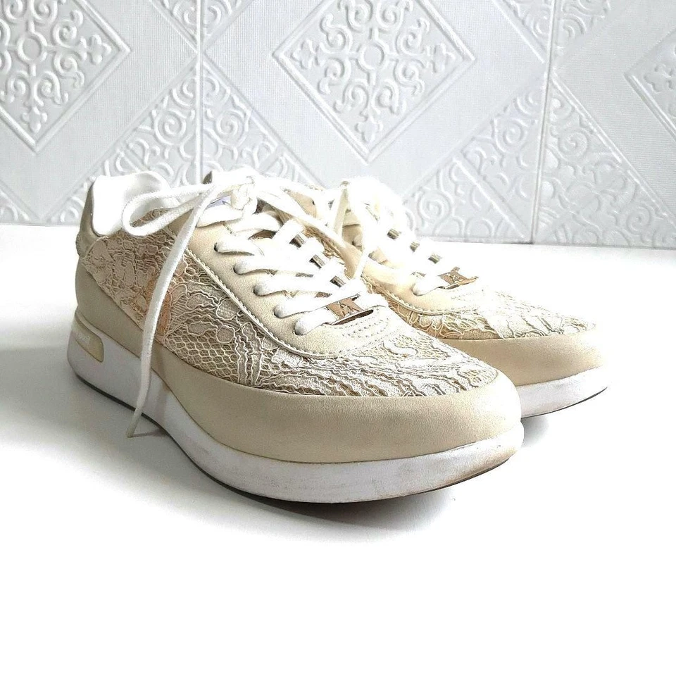 le coq sportif MJ1 Sneakers Women's 23cm US6 UK4 White Pre-owned - Image 1 of 4