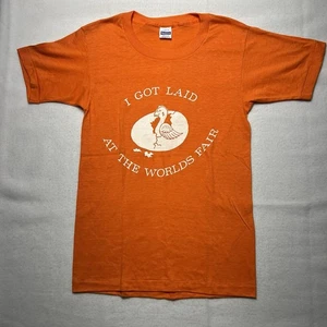 T-shirt vintage 1982 I Got Laid At The Worlds Fair Knoxville taglia small made in USA SS - Foto 1 di 7