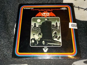Love At First Bite NEW SEALED Laserdisc LD George Hamilton Free Ship $50 - Picture 1 of 2