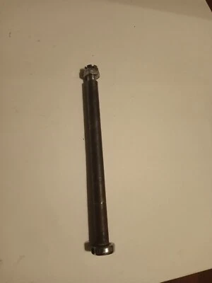 Perno de eje de rueda trasera para motocicleta Yamaha XS400 1975-1983 OEM Foto 1 de 3