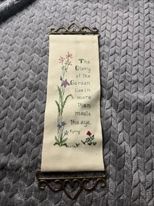 Vintage Embroidered Floral Tapestry Wall Hanger With Heart Brass Ends Euc - Picture 1 of 8