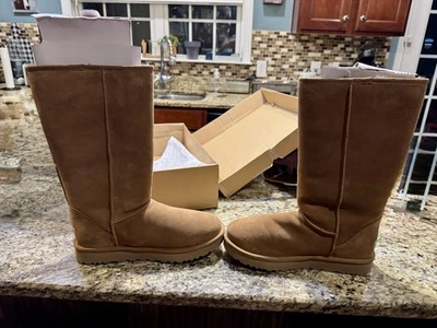 Botas UGG Classic Tall II de piel de gamuza castaño para mujer talla 9 -NUEVAS EN CAJA~ Foto 1 de 4