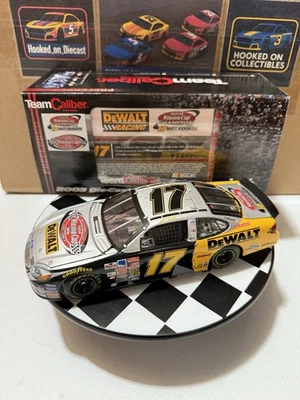 Matt Kenseth #17 DeWalt 2003 Campeón de la Copa Winston The Victory Vuelta 1/24 Diecast Foto 1 de 4