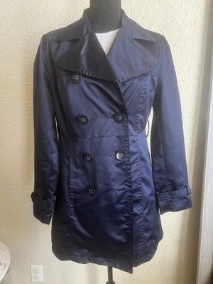 Gabardina clásica de satén azul marino George para mujer talla pequeña 4/6 Foto 1 de 4