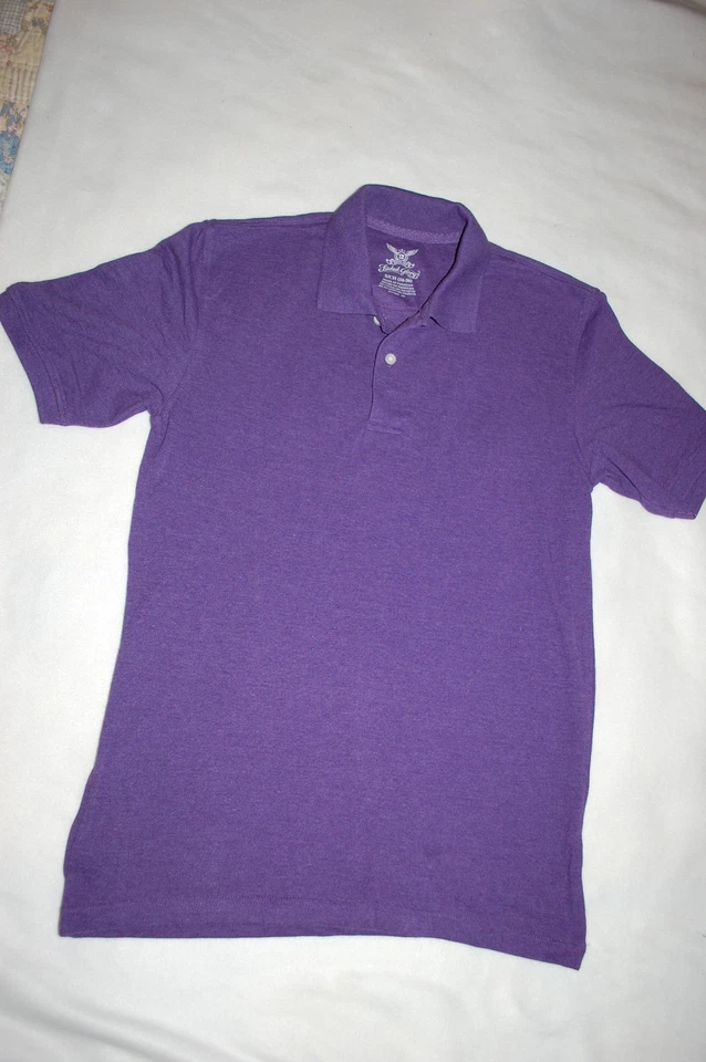 Camisa Polo Para Hombres S/S PÚRPURA REAL UVA TELA TEXTURIZADA COLOR SÓLIDO Talla S 34-36 Foto 1 de 1