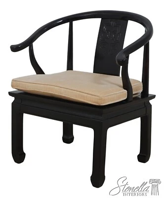 68707: Sillón herradura estilo asiático lacado negro CENTURY Foto 1 de 4