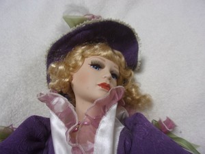 vender muñecas de porcelana