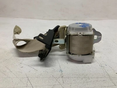 Infiniti Q60 2015 convertible trasero derecho paso lateral cinturón retractor, lote 3334 Foto 1 de 4