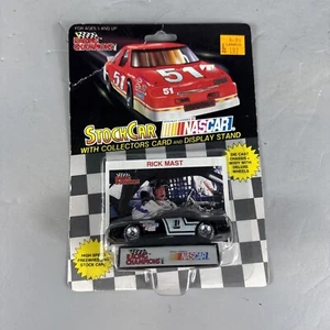 Neu 1991 Racing Champions 1:64 NASCAR Rick Mast Majik Market #1 - Bild 1 von 2