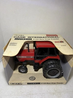 Ertl 1990 Case International Maxxum 5120 Row Crop Tractor  w/Duals  Diecast 1/16 - Image 1 of 4