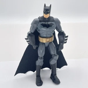Figura de acción Batman Mattel DC Comics 7" BHD47 figura de juguete coleccionable 2205MTN - Imagen 1 de 8