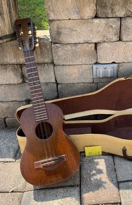 Vintage Martin Tipple T 15 Ukulele - Image 1 of 4