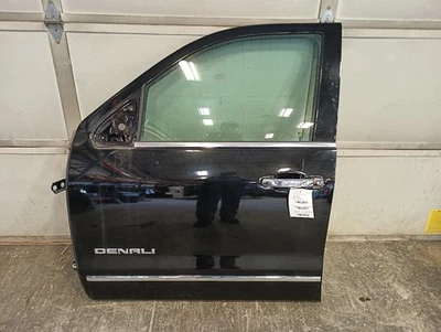 Aftermarket Front Driver Left Door from 2017 GMC Sierra Denali 1500 12398395 - Imagem 1 de 4