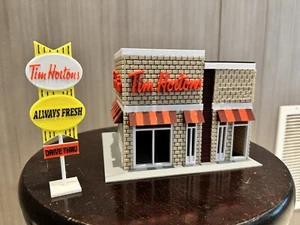 O Scale Tim Hortons W/ Interior - Picture 1 of 6