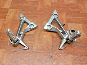 2013 kawasaki ninja 300 LEFT REAR RIGHT REAR BACK PASSENGER PEG SET PAIR - Picture 1 of 18